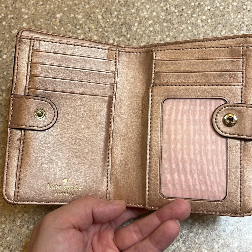 Kate Spade rose gold wallet - Picture 5 of 9